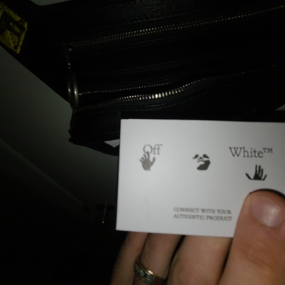 Off-white Saffiano leather diagonal stripes bag - Picture 7 of 8